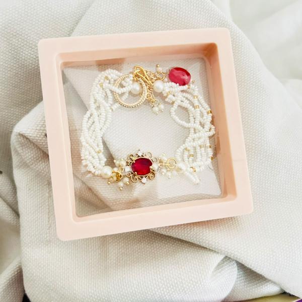 Red Premium Kundan Bracelet Rakhi Floral